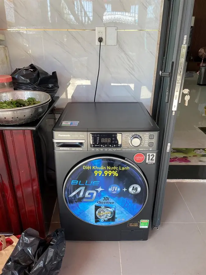 Khách hàng review Máy giặt Panasonic Inverter 10.5 Kg NA-V105FX2BV 4
