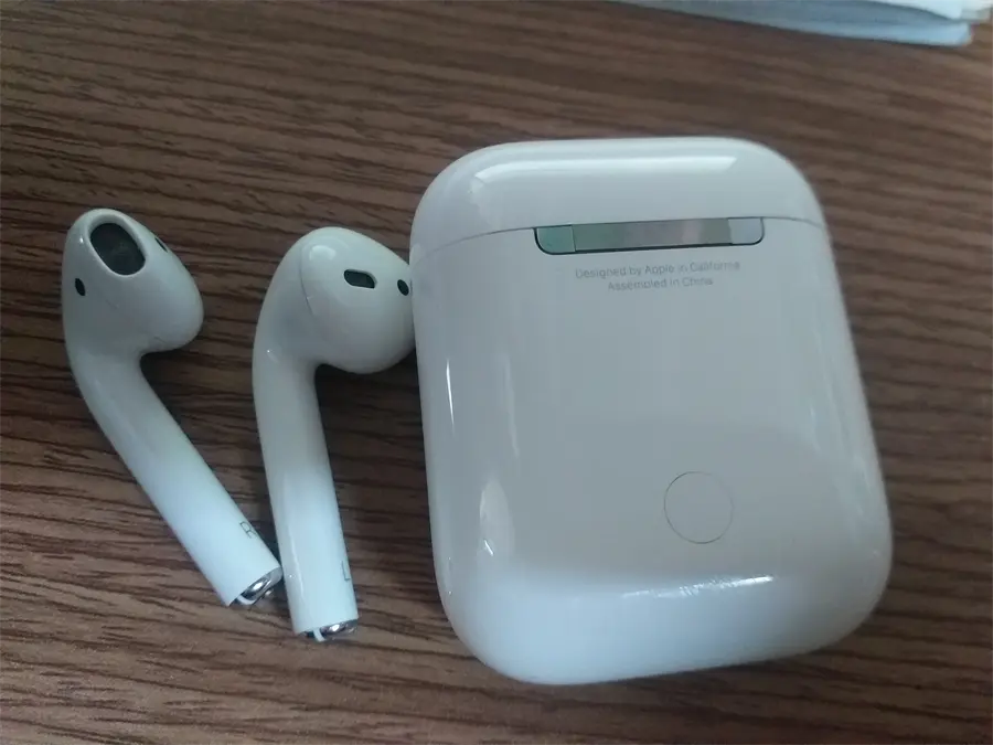 Khách hàng review Tai nghe Bluetooth AirPods 2 Lightning Charge Apple MV7N2 48