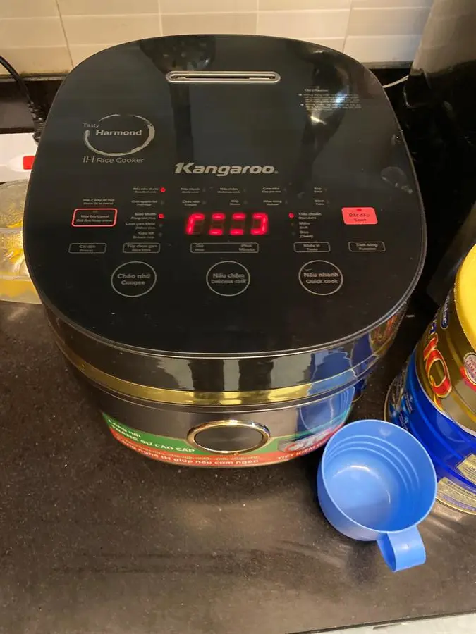 Khách hàng review Nồi cơm cao tần Kangaroo 1.8 lít KG599N 30