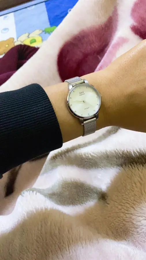 Khách hàng review Đồng hồ Q 5