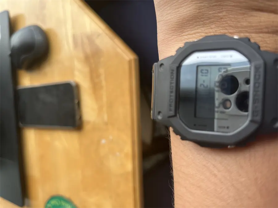 Khách hàng review Đồng hồ Nam G-Shock DW-5600BBMA-1DR 3