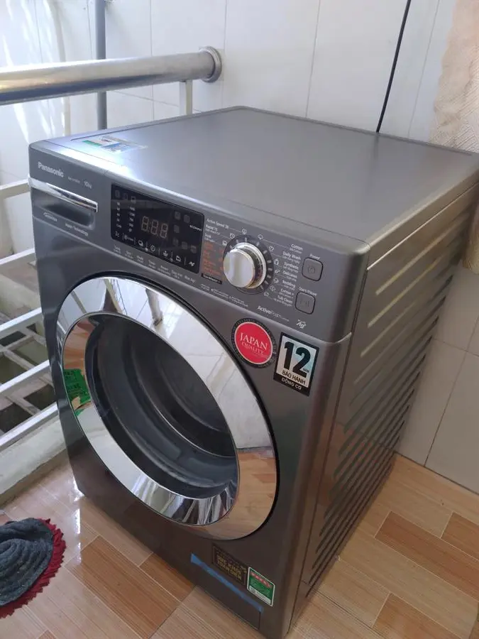 Khách hàng review Máy giặt Panasonic Inverter 10 Kg NA-V10FX1LVT 2