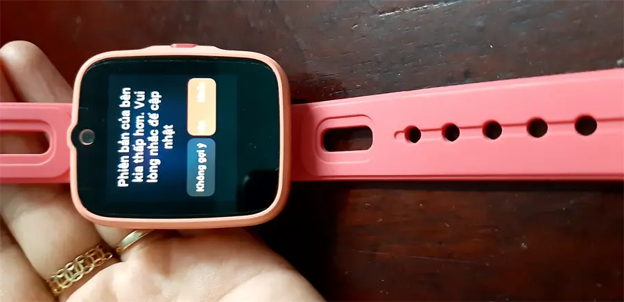 Khách hàng review Đồng hồ định vị trẻ em Masstel Super Hero 4G 3