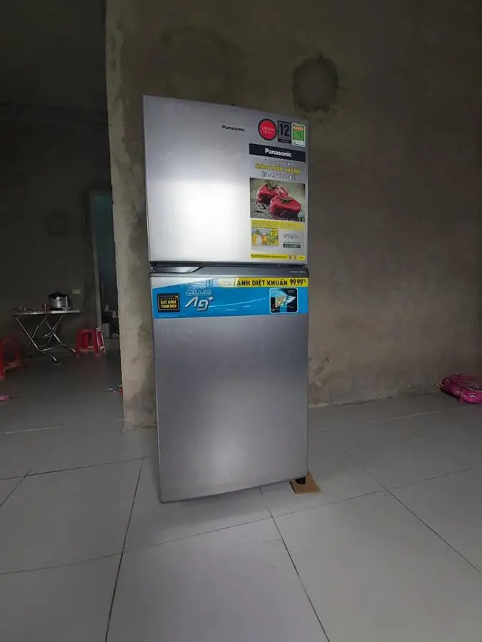 Khách hàng review Tủ lạnh Panasonic Inverter 234 lít NR-TV261APSV 54
