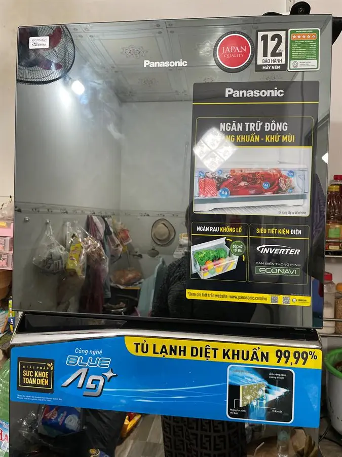 Khách hàng review Tủ lạnh Panasonic Inverter 306 lít NR-TV341VGMV 5