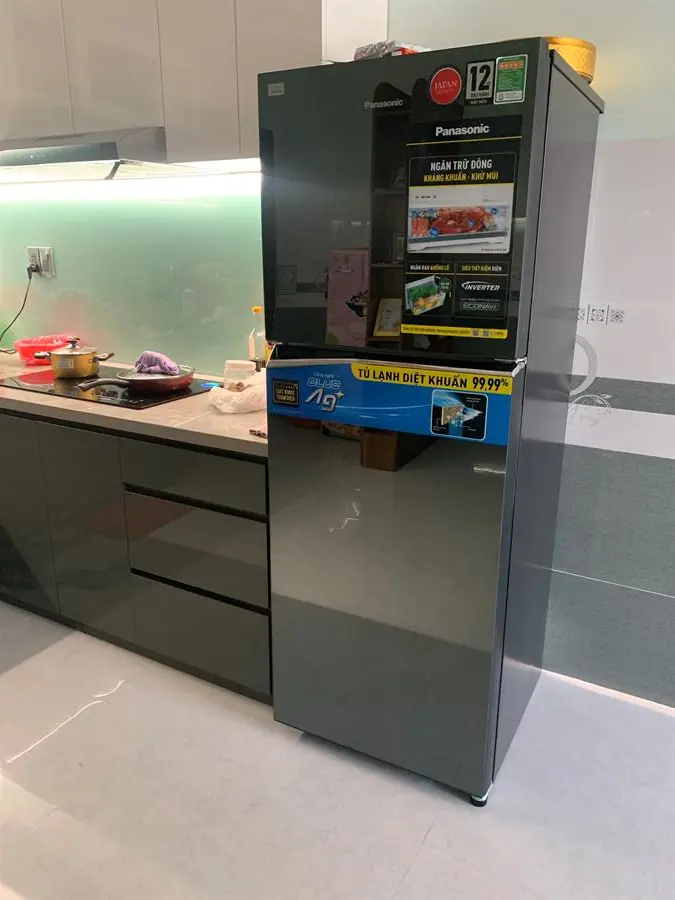 Khách hàng review Tủ lạnh Panasonic Inverter 306 lít NR-TV341VGMV 3
