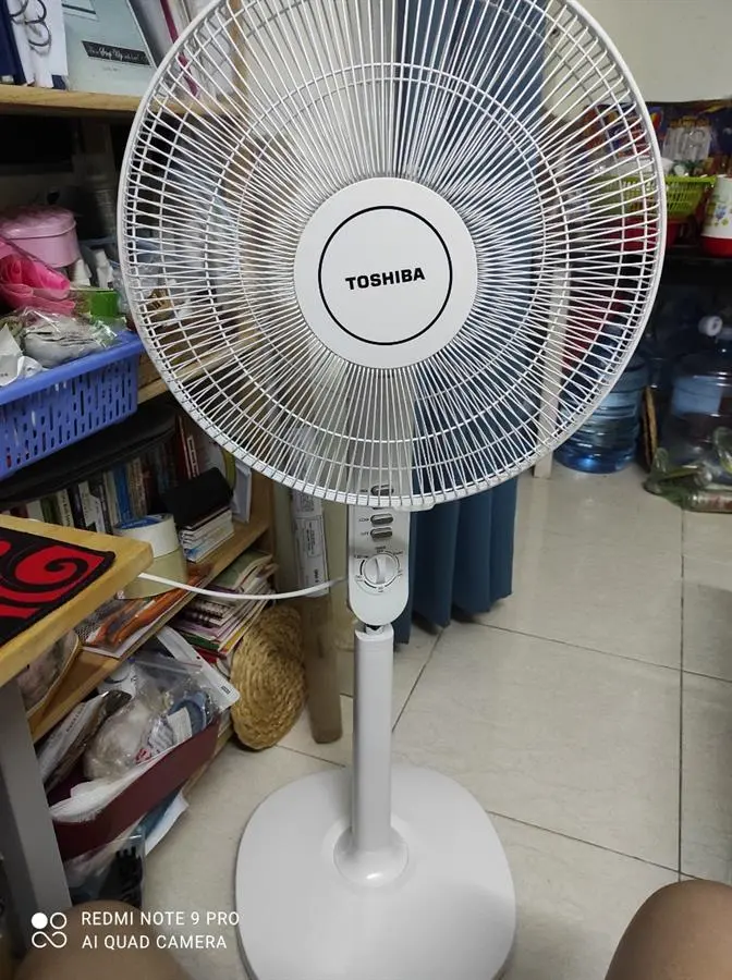 Khách hàng review Quạt đứng Toshiba 5 cánh F-LSA10(W)VN 50W 20