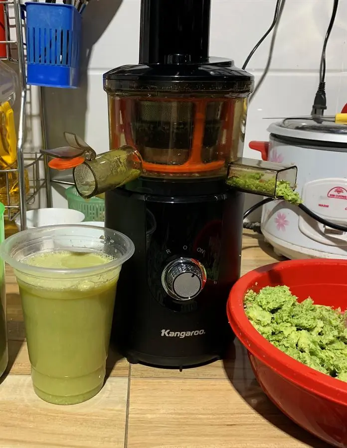 Khách hàng review Máy ép chậm Kangaroo KG1B8 15