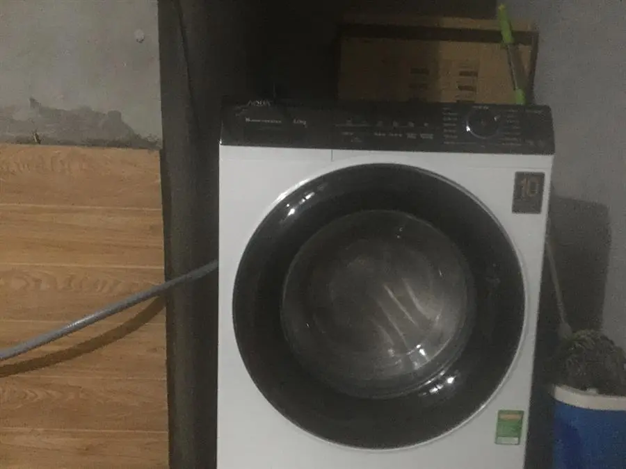 Khách hàng review Máy giặt Aqua Inverter 8 KG AQD-A800F W 38