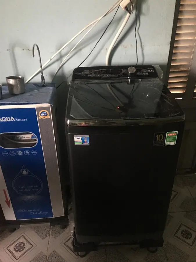 Khách hàng review Máy giặt Aqua Inverter 10.5 KG AQW-DR105FT BK 19