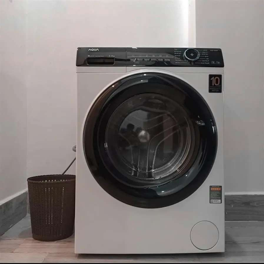 Khách hàng review Máy giặt Aqua Inverter 8 KG AQD-A800F W 33
