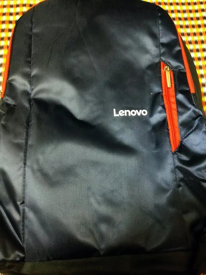Khách hàng review Laptop Lenovo Gaming Legion 5 15ACH6 R5 5600H/8GB/512GB/4GB RTX3050/165Hz/Win11 (82JW00KLVN) 6