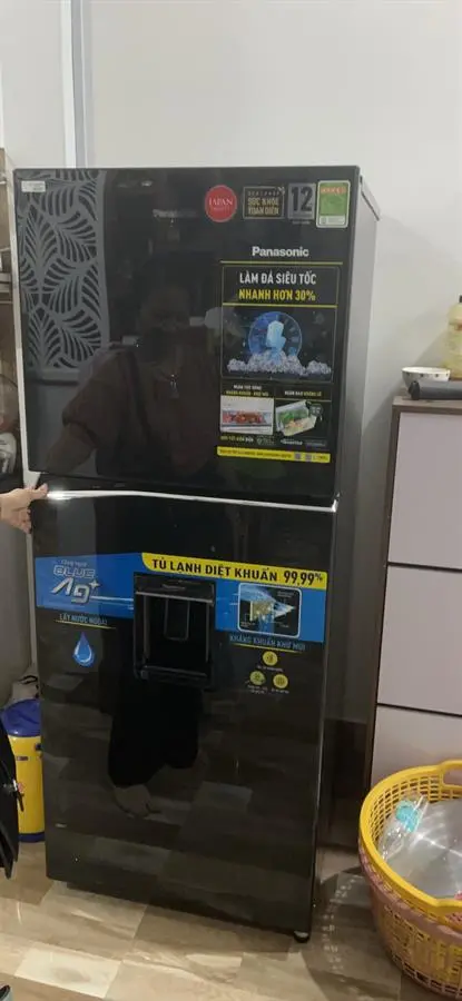 Khách hàng review Tủ lạnh Panasonic Inverter 326 lít NR-TL351GPKV 5