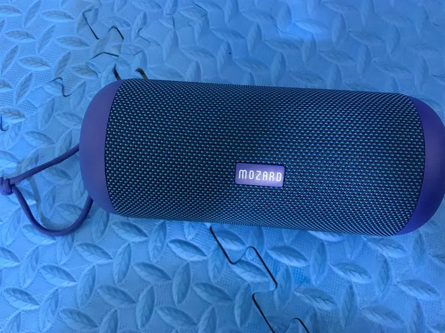 Khách hàng review Loa Bluetooth Mozard E8 18