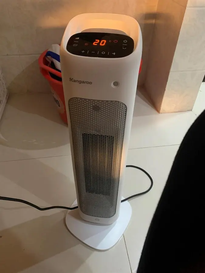 Khách hàng review Quạt sưởi gốm Kangaroo KGFH05 5