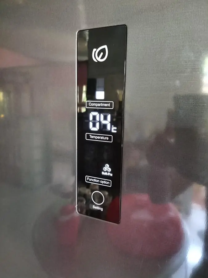 Khách hàng review Tủ lạnh Aqua Inverter 320 lít AQR-B399MA(WHB) 6