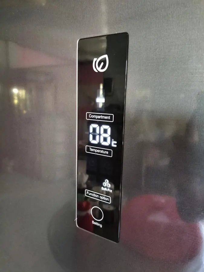 Khách hàng review Tủ lạnh Aqua Inverter 320 lít AQR-B399MA(WHB) 7