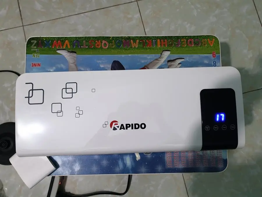 Khách hàng review Máy sưởi gốm Rapido RCH2000-D 3