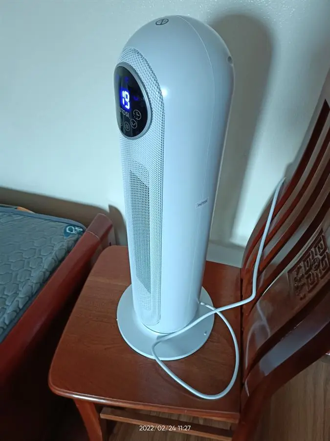 Khách hàng review Quạt sưởi gốm ceramic Mutosi MCH-2200 4