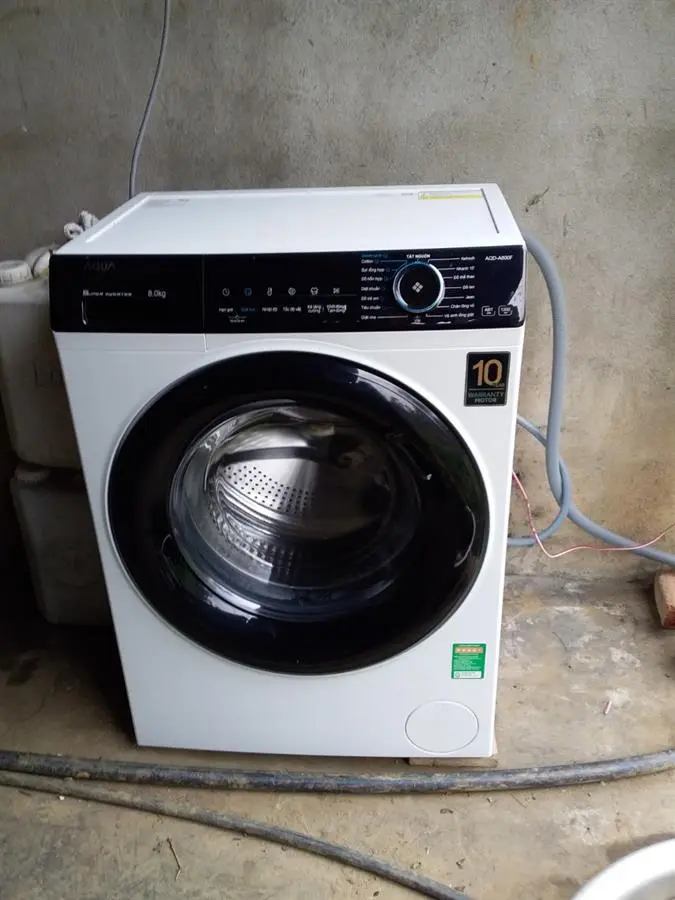Khách hàng review Máy giặt Aqua Inverter 8 KG AQD-A800F W 23