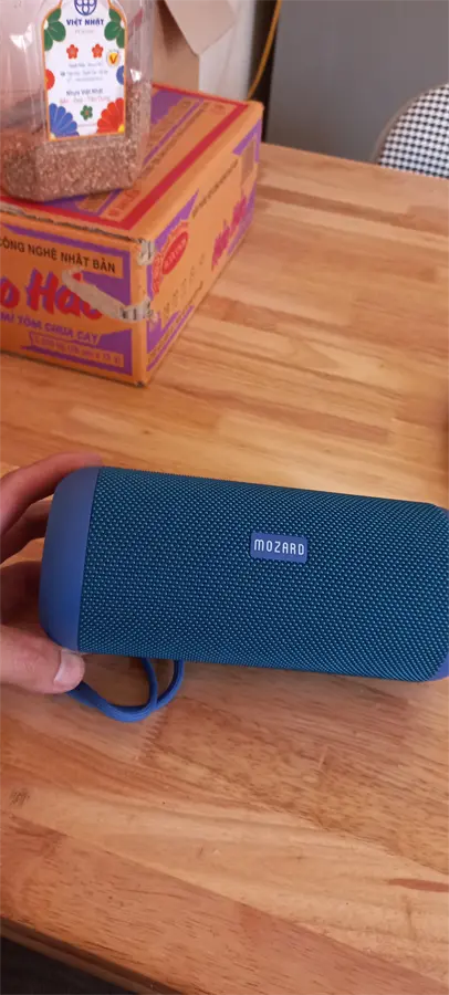 Khách hàng review Loa Bluetooth Mozard E8 17