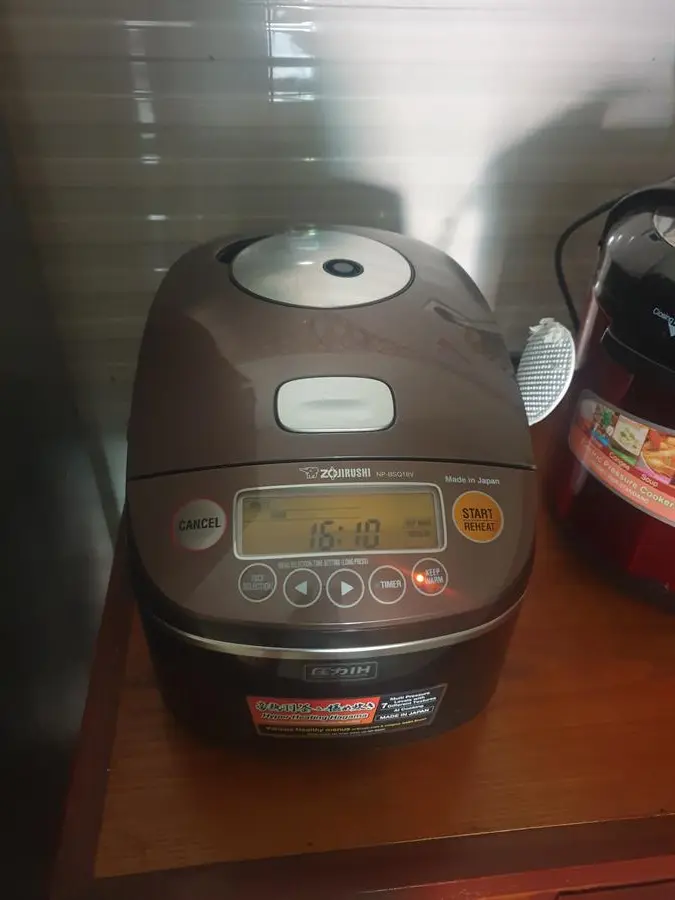 Khách hàng review Nồi cơm điện cao tần Zojirushi 1.8 lít NP-BSQ18V-TA 1