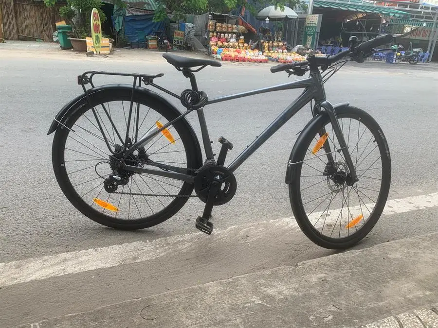 Khách hàng review Xe Đạp Đường Phố Touring Giant Escape 2 City Disc (2022) 700C Size S 2