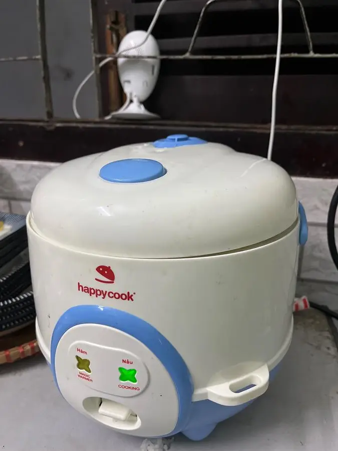 Khách hàng review Nồi cơm nắp gài Happycook 0.6 lít HC-060 5