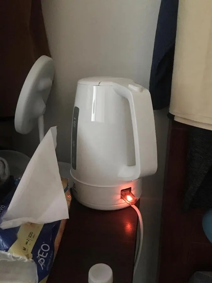 Khách hàng review Bình siêu tốc Electrolux 1.5 lít EEK1303W 3