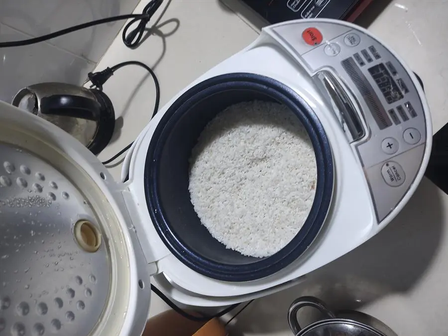 Khách hàng review Nồi cơm điện tử Mishio MK-222 1.8 lít 1