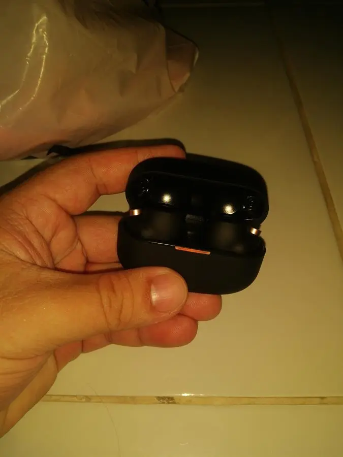 Khách hàng review Tai nghe Bluetooth True Wireless Sony WF-1000XM4 16