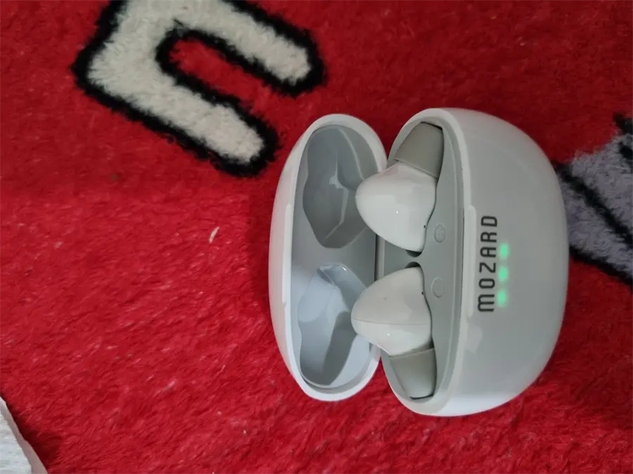 Khách hàng review Tai nghe Bluetooth True Wireless Mozard AT15 22