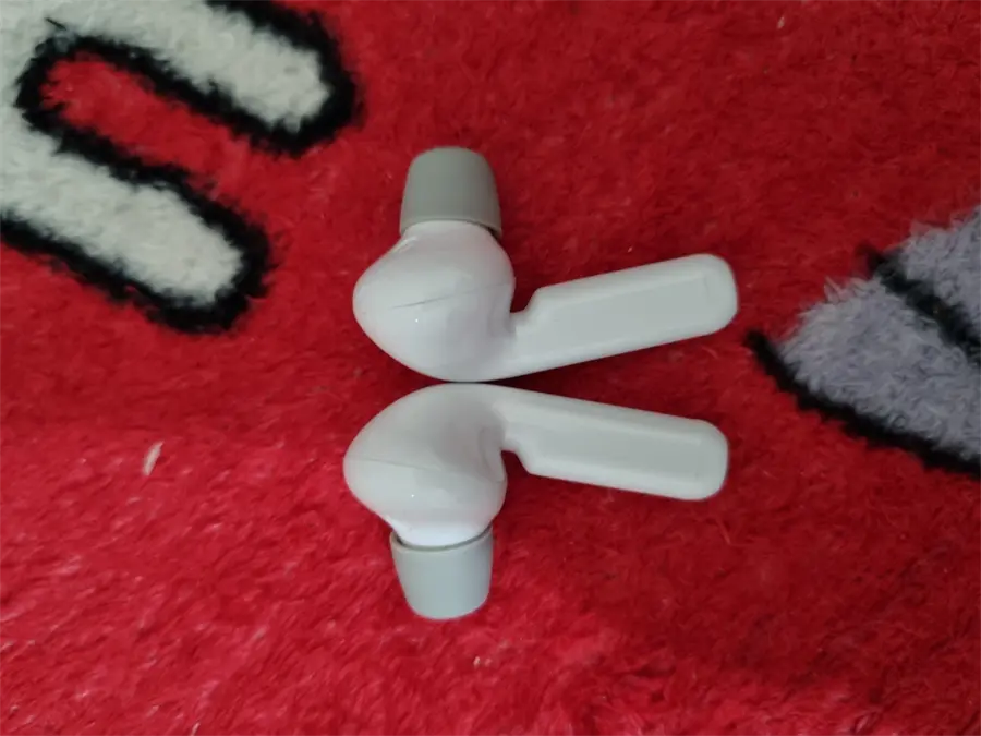 Khách hàng review Tai nghe Bluetooth True Wireless Mozard AT15 21