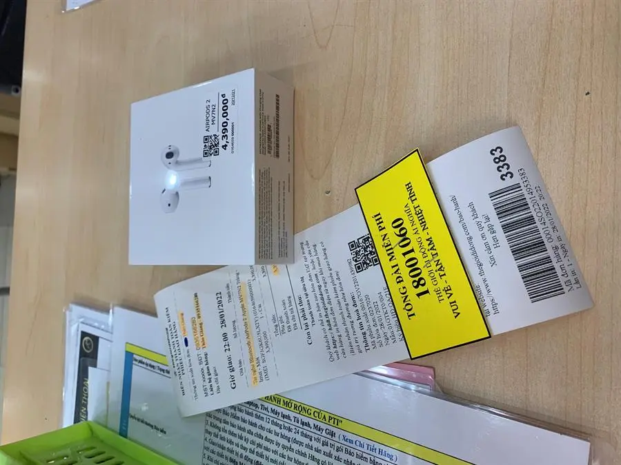 Khách hàng review Tai nghe Bluetooth AirPods 2 Lightning Charge Apple MV7N2 44