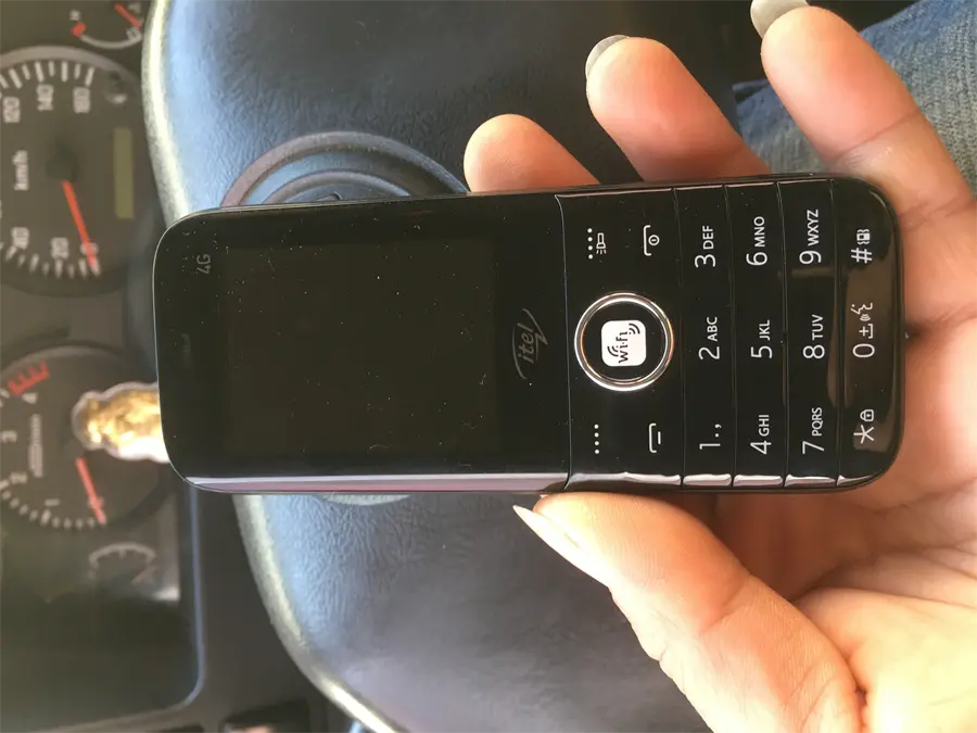 Khách hàng review Điện thoại Itel it9210 22