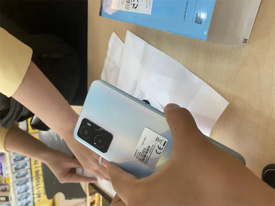 Khách hàng review Điện thoại OPPO A76 15