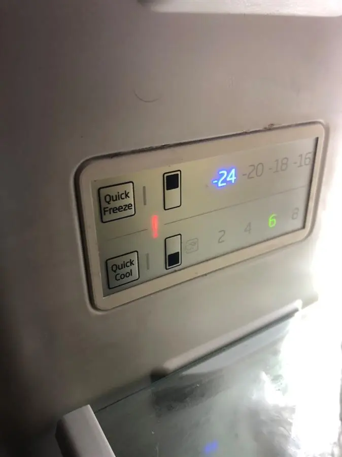 Khách hàng review Tủ lạnh Beko Inverter 250 lít RDNT271I50VWB 7