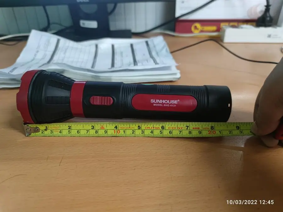 Khách hàng review Đèn pin sạc Sunhouse SHE-4131 4