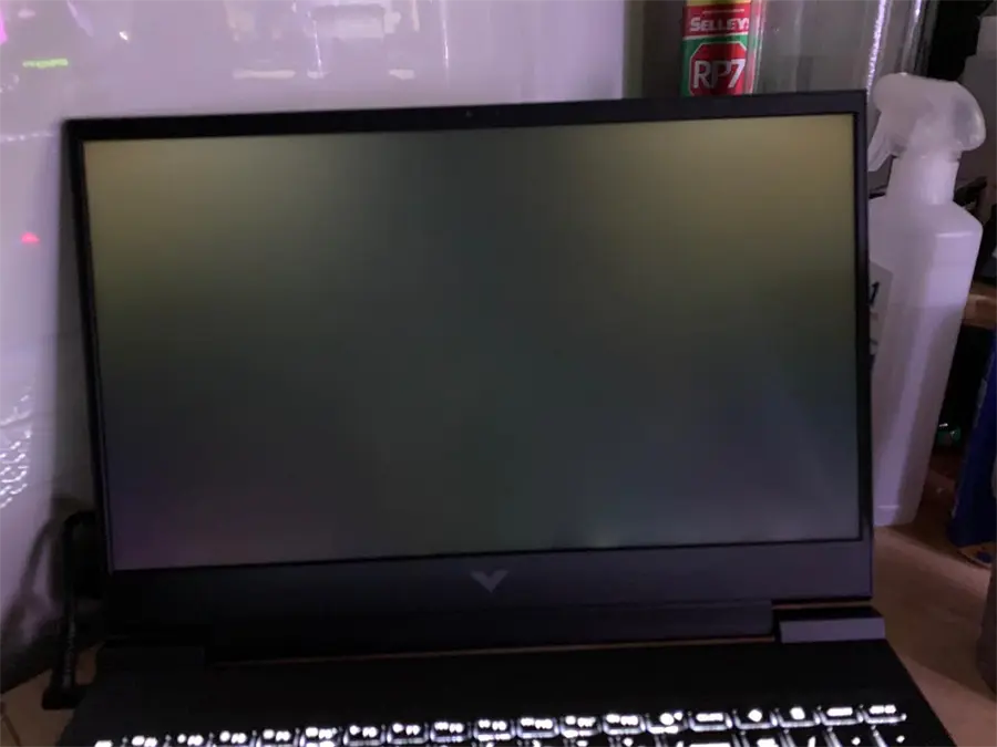 Khách hàng review Laptop HP Gaming VICTUS 16 d0204TX i5 11400H/8GB/32GB 512GB/4GB RTX3050/144Hz/Win11 (4R0U5PA) 1