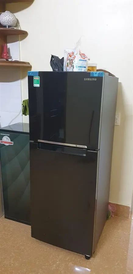 Khách hàng review Tủ lạnh Samsung Inverter 208 lít RT20HAR8DBU/SV 62