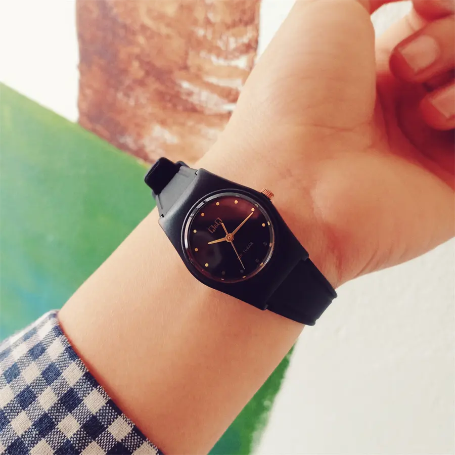Khách hàng review Đồng hồ Q 5