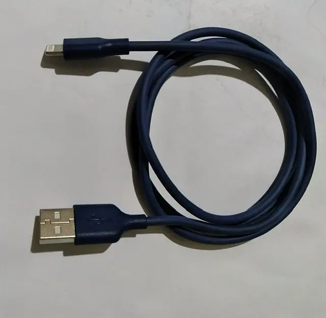 Khách hàng review Cáp sạc và truyền dữ liệu USB-A - Lightning 12W 1m AVA  DR-L04 5