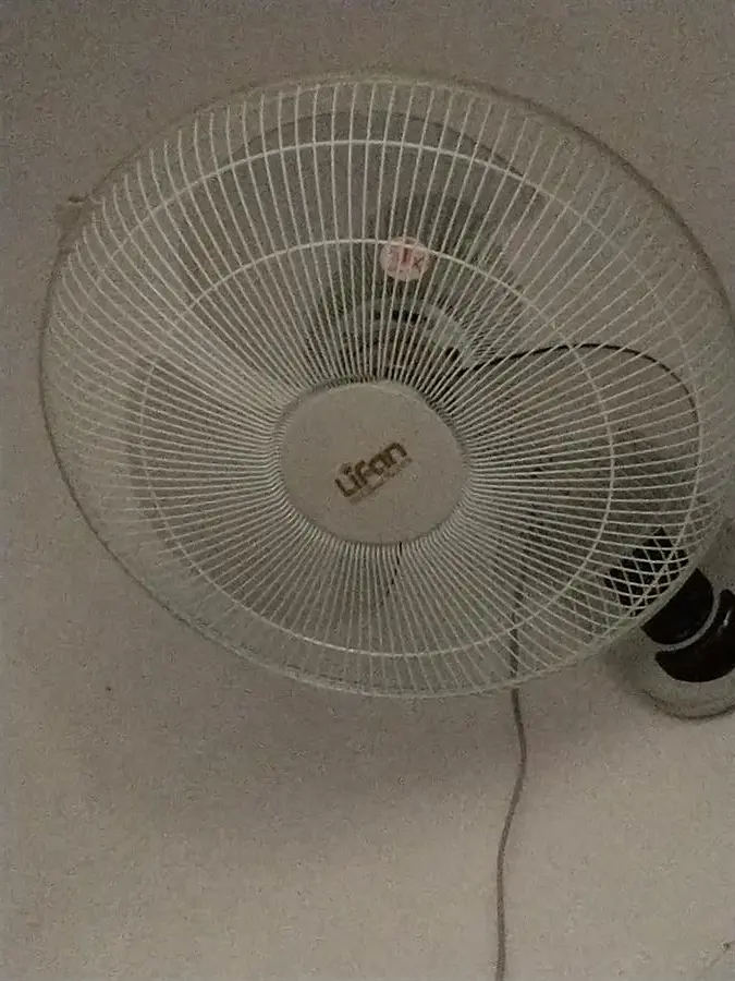 Khách hàng review Quạt treo tường Lifan 3 cánh TE-1688 50W 25