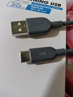 Khách hàng review Cáp Lightning 0.2m AVA  DR-L05 4
