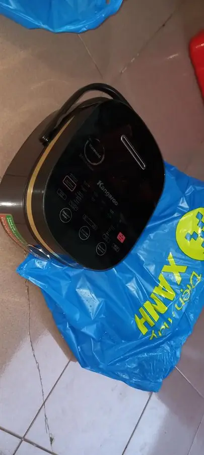 Khách hàng review Nồi cơm cao tần Kangaroo 1.8 lít KG599N 27