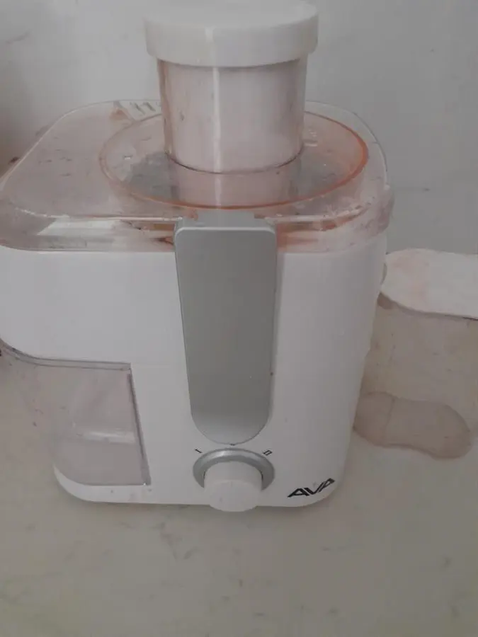 Khách hàng review Máy ép trái cây AVA GS-331 3