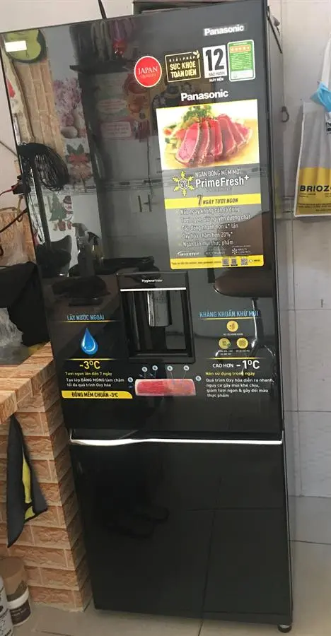 Khách hàng review Tủ lạnh Panasonic Inverter 290 lít NR-BV320WKVN 1