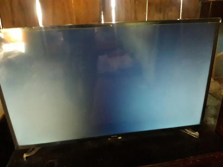 Khách hàng review Smart Tivi Samsung 43 inch UA43R6000 4