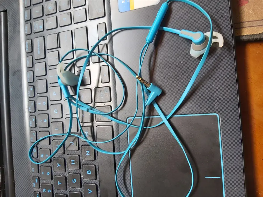 Khách hàng review Tai nghe Có Dây Kanen S40 2