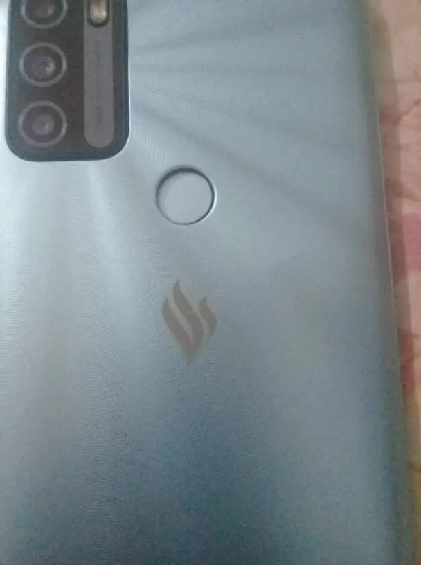 Khách hàng review Điện thoại Vsmart Star 5 (3GB/64GB) 1